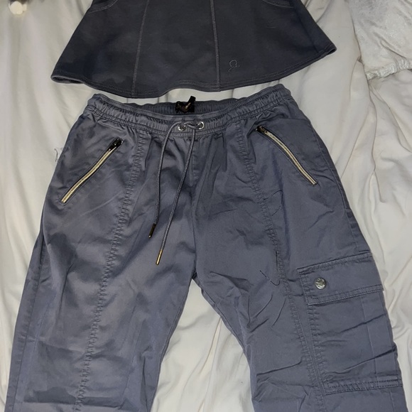 Jannuu Grey Scrubs - Picture 2 of 7